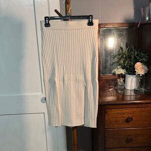 🤎 Abercrombie & Fitch Ribbed Knit Midi Skirt — Size M